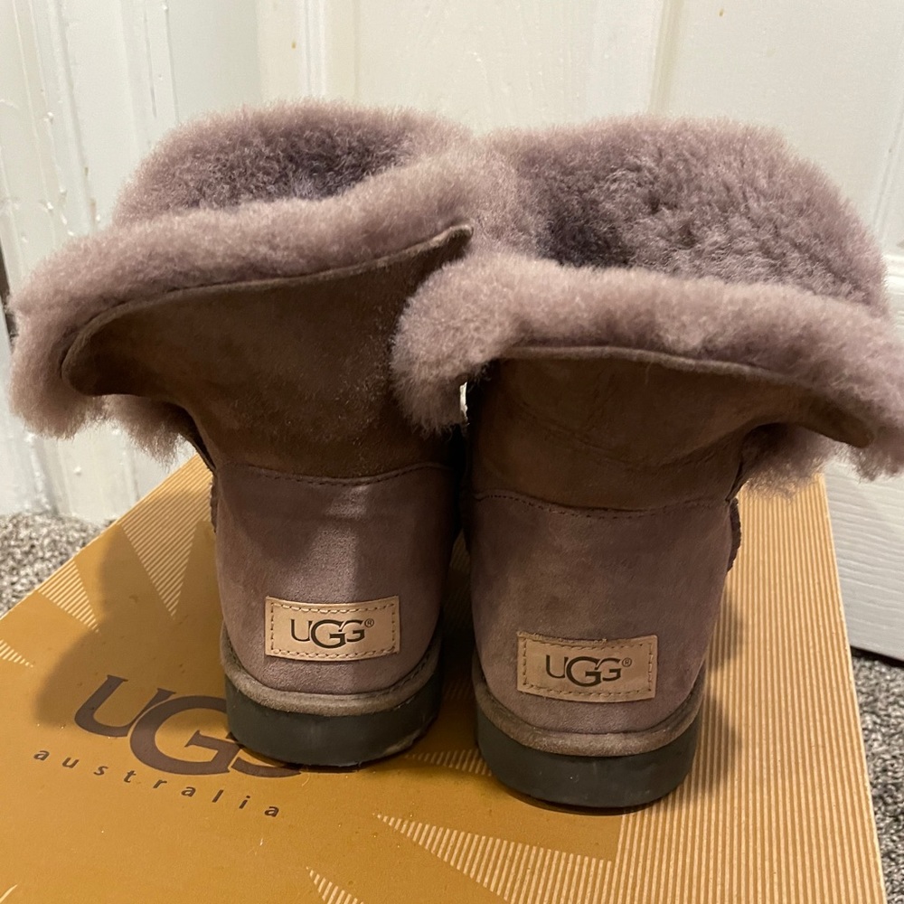 Ugg mini cuff boot - Picture 4 of 4
